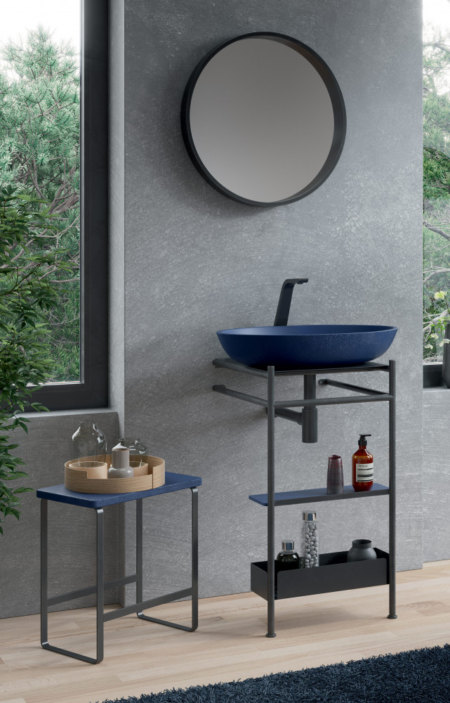 5/ La vie en couleurs : Acquabella, collection « Integra »  Réalisé en Akron, le meuble de cette collection...