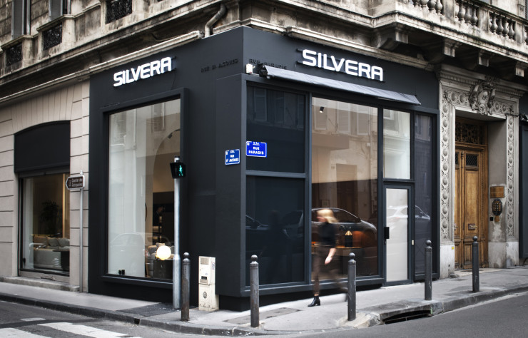 La vitrine du nouveau showroom Silvera à Marseille.