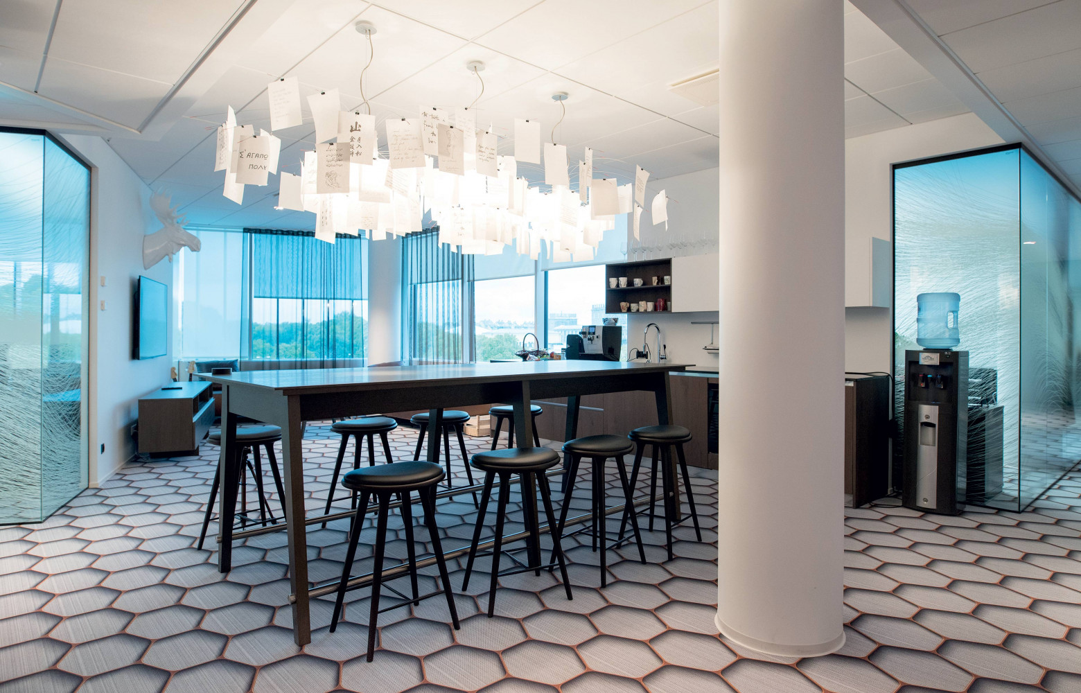 Revêtement de sol floqué Flotex, design sur mesure par le service Créa’Flotex pour un cabinet d’avocats en...
