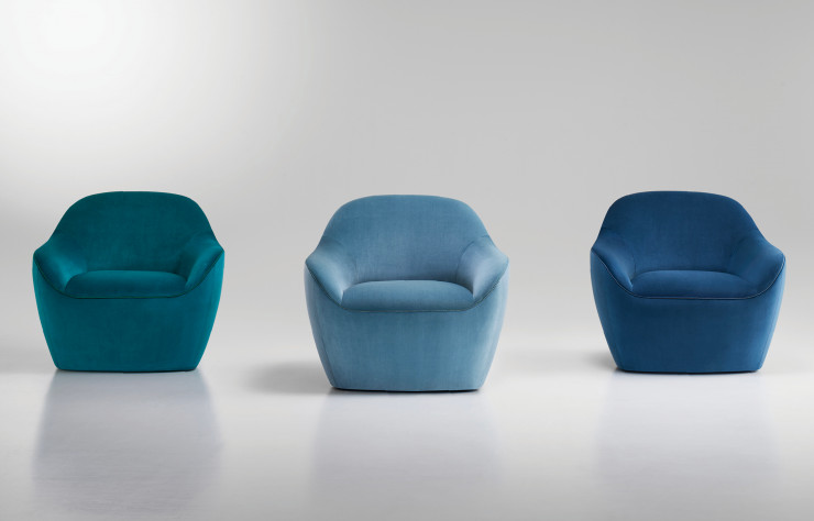 Les fauteuils crapauds issus de la collection « Becca » (2019, Bernhardt Design).