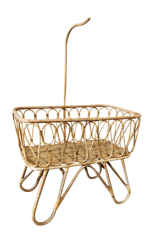 Lit-berceau June, en rotin avec flèche de lit amovible, 299 €. Saudara Collections chez La Redoute.