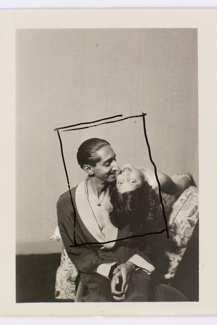 Ou avec son épouse, dans l’insolente jeunesse du couple, par Man Ray.
