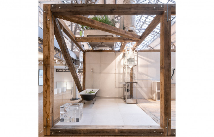 La chambre de l’atelier Ciguë met en scène l’usage de l’eau pour mieux réduire sa consommation.