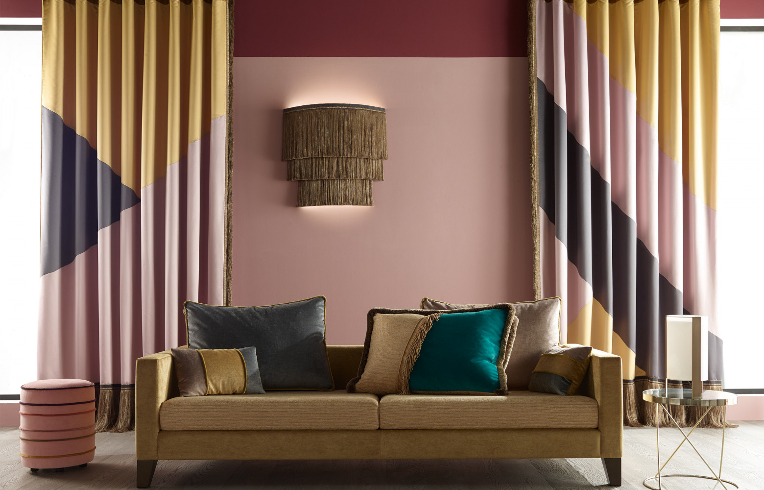 Satin à l’aspect soyeux Helios (Houlès) pour sièges et rideaux, 36 coloris.