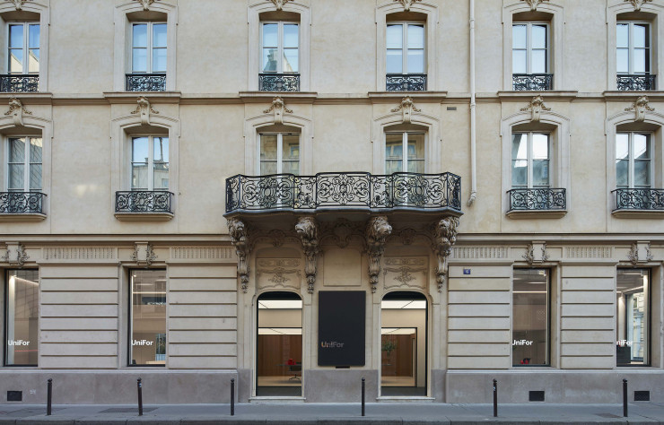 Rue des Saints-Pères, à Paris, l’ex-showroom Molteni devient celui d’UniFor.