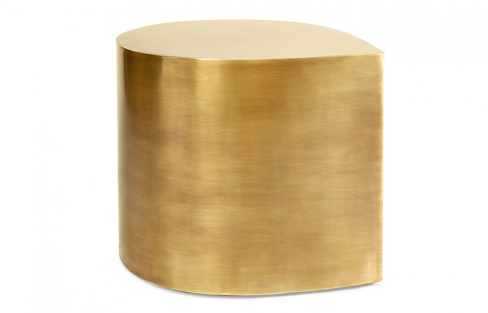 Table en forme de goutte fabriquée en laiton massif patiné, design Jonathan Adler, 1200 €.