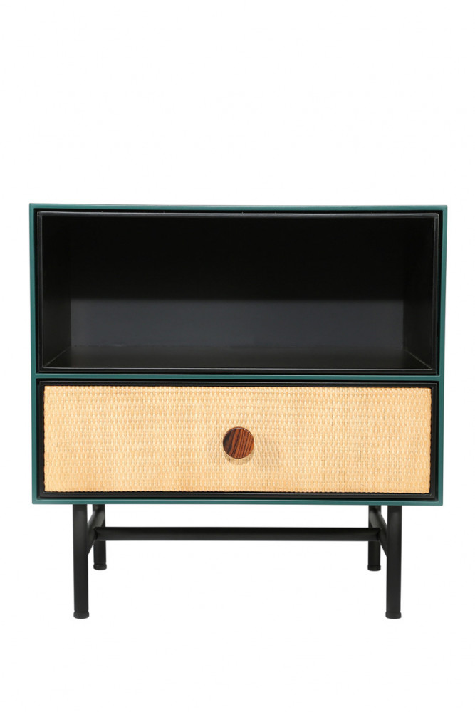 Table de chevet en bois, en rotin et en acier collection « Essence », 990 €. Maison Sarah Lavoine.