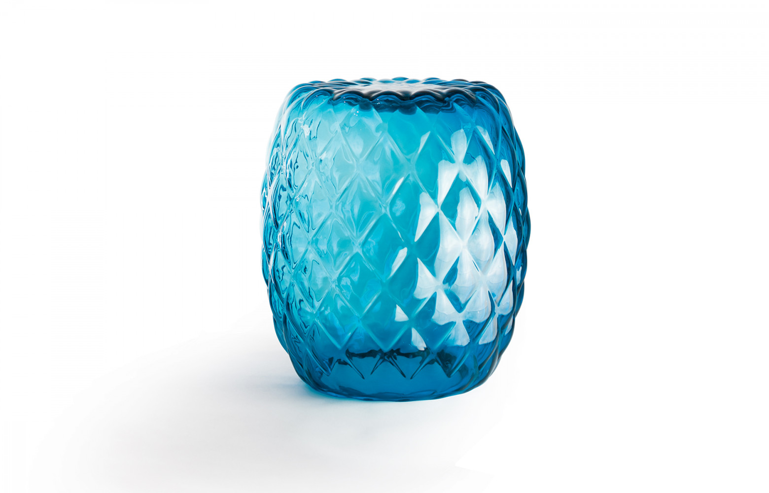 Tabouret Memento en verre de Murano, design Dan Yeffet, à partir de 1 800 €. Veronese.