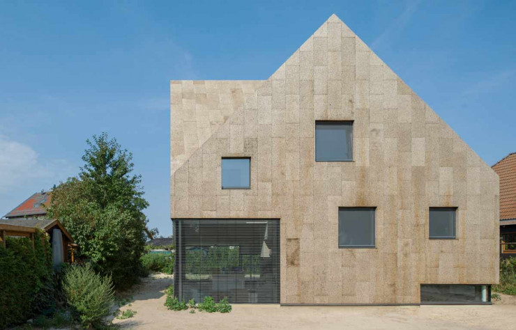 La « Cork Screw House » du studio allemand Rundzwei Architekten.
