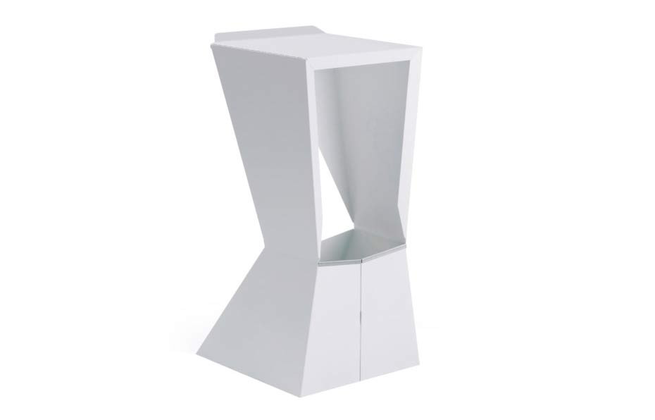 Tabouret haut Origami de Gema Hansen (Hans Hansen), prix sur demande.