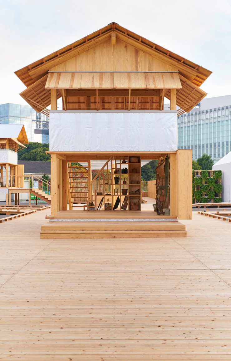 À l’occasion de l’exposition « House Vision 2 », qui a eu lieu en 2016 à Tokyo, l’Atelier Bow-Wow a présenté Tanada Terrace Office, un prototype de logement de rizière du futur réalisé en collaboration avec la marque Muji.