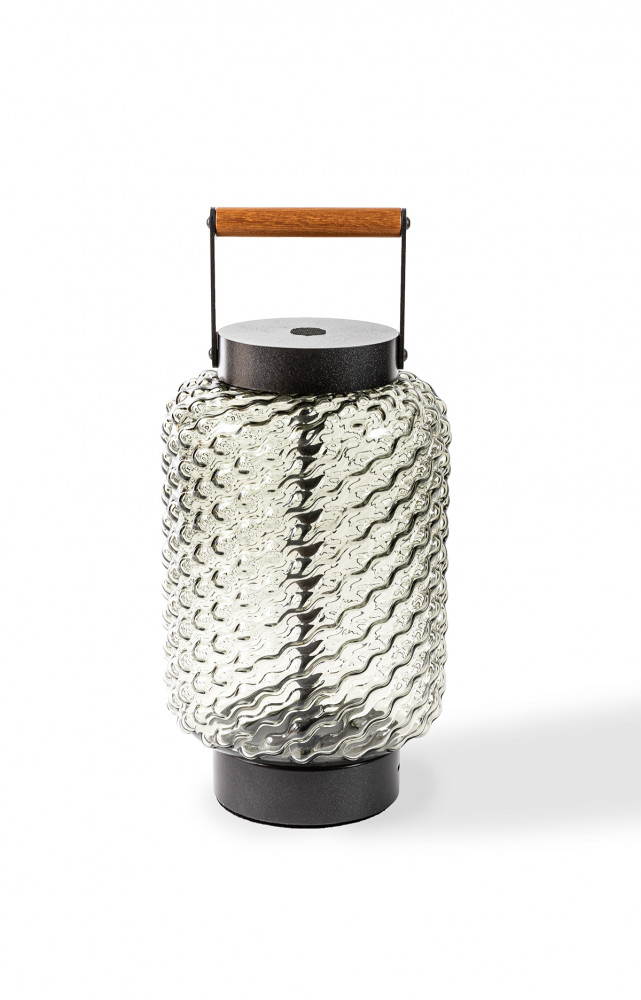 Lampe Ficupala en verre soufflé et bois massif d’iroko, 685 €. Cassina.