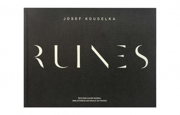 > Ruines, de Josef Koudelka, Atelier EXB / Éditions Xavier Barral – Bibliothèque nationale de France, 368 p., 55 €.