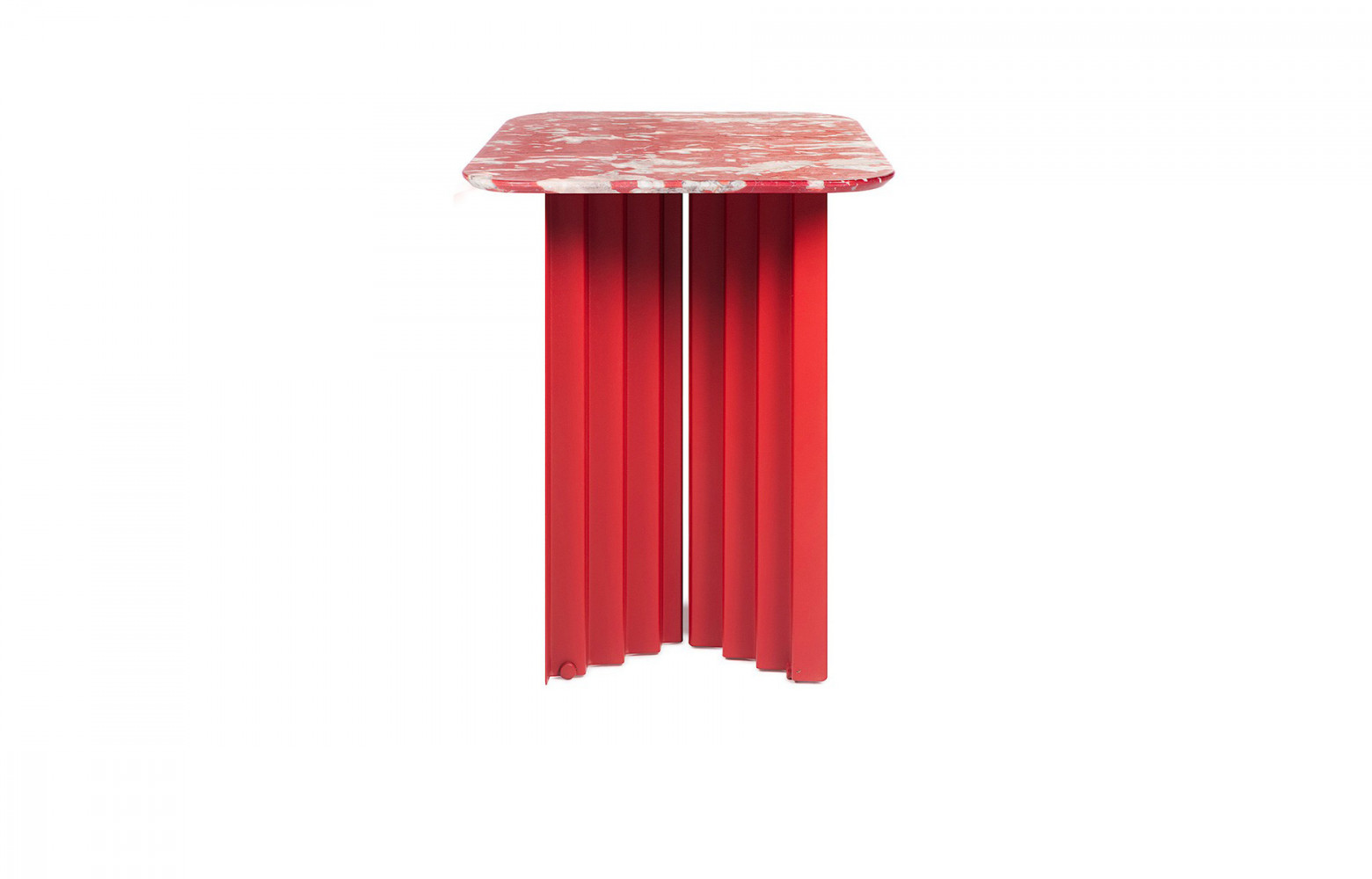 Table d’appoint Plec en marbre et acier, design Antoni Pallejà Office, 732 €. RS Barcelona