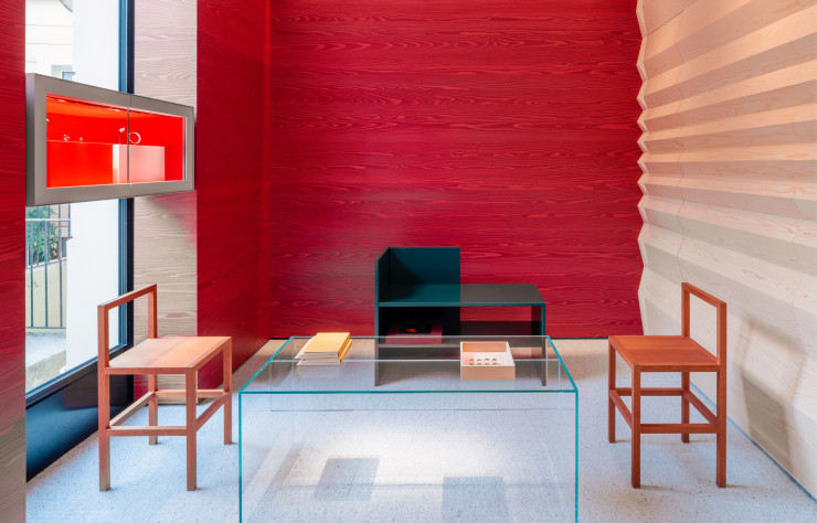 L’artiste américain Flavin Judd a installé à Monaco le mobilier aux lignes essentielles créé par son père.