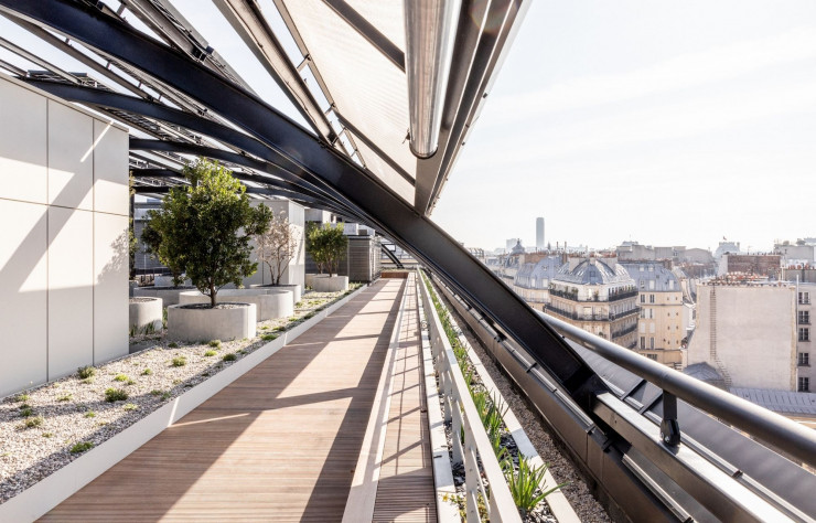 Le Rooftop, entre autres dévolu au futur bar panoramique, va proposer une vue saisissante sur les toits parisiens
