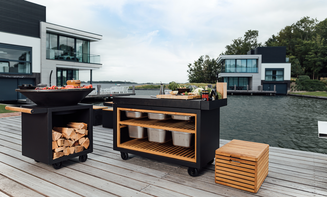 Cette plancha à gaz 2 feux et à châssis en Inox Enosign 65 est associée à une...