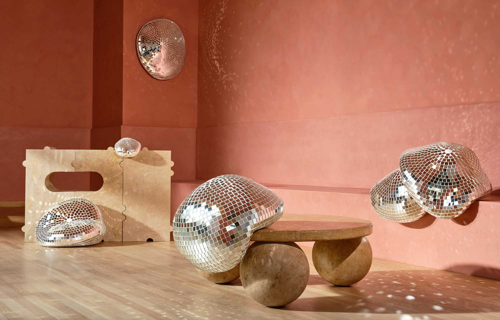Tendance design 2022 : la boule disco s'invite chez vous - IDEAT