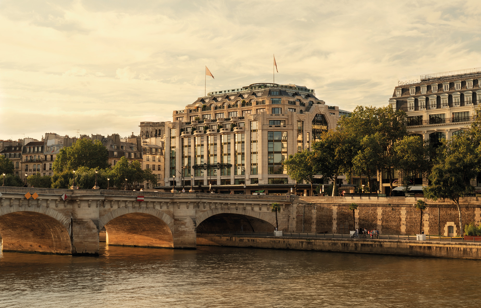 Hôtel Cheval Blanc Paris : le designer Peter Marino se confie - IDEAT