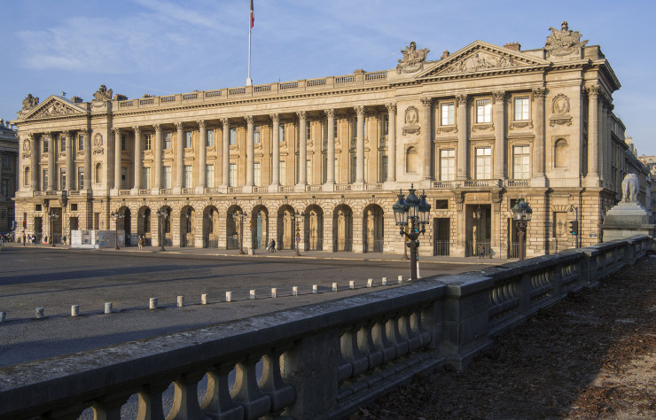 La partie nord-est de la façade de l’Hôtel de la Marine, place de la Concorde.