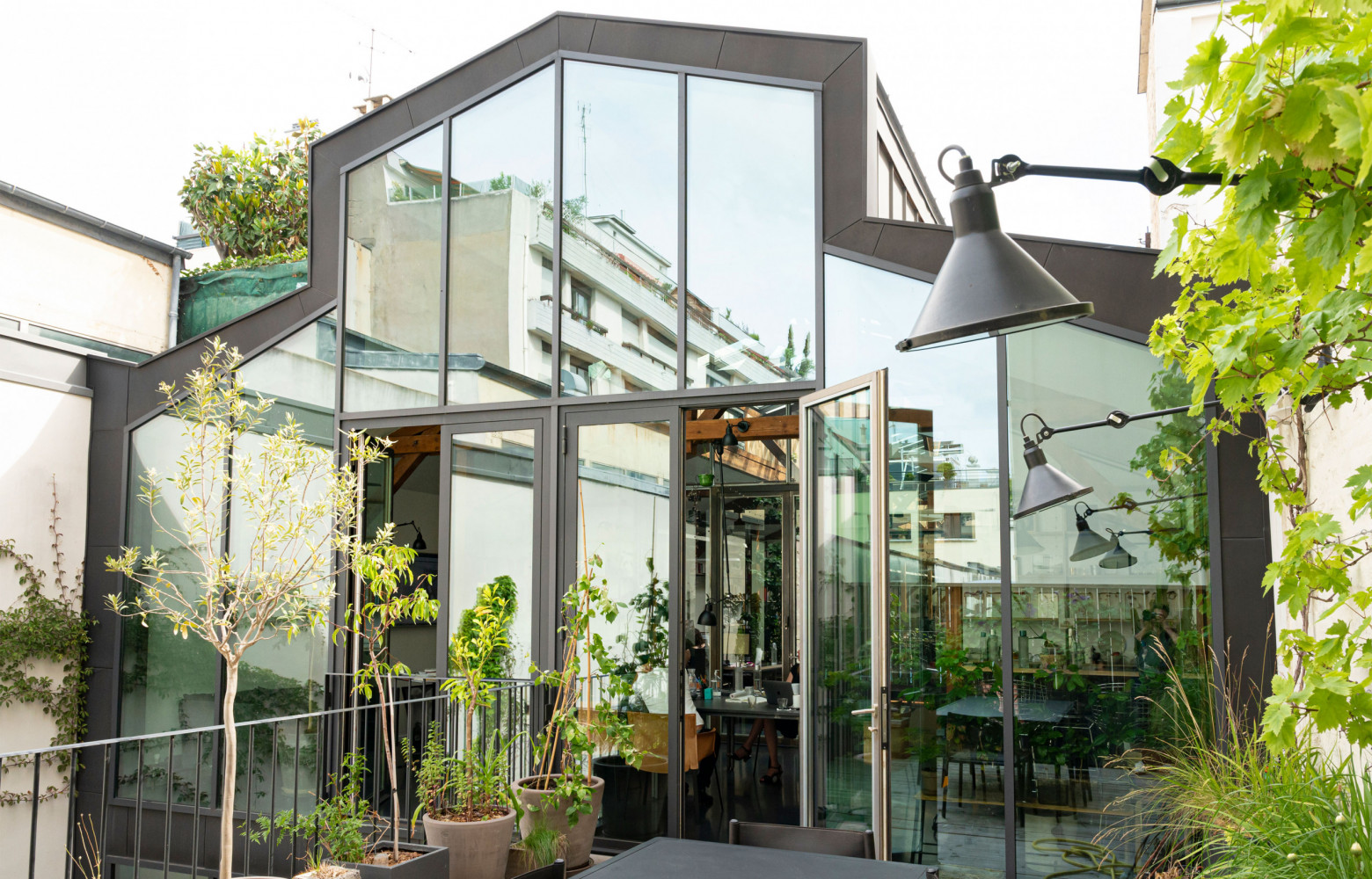 Extérieur de l’agence ChartierDalix.