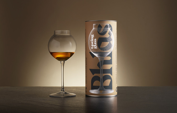 Le verre Bhlas est un véritable outil pour les professionnels du whisky, un cadeau à moins de 30 euros.
