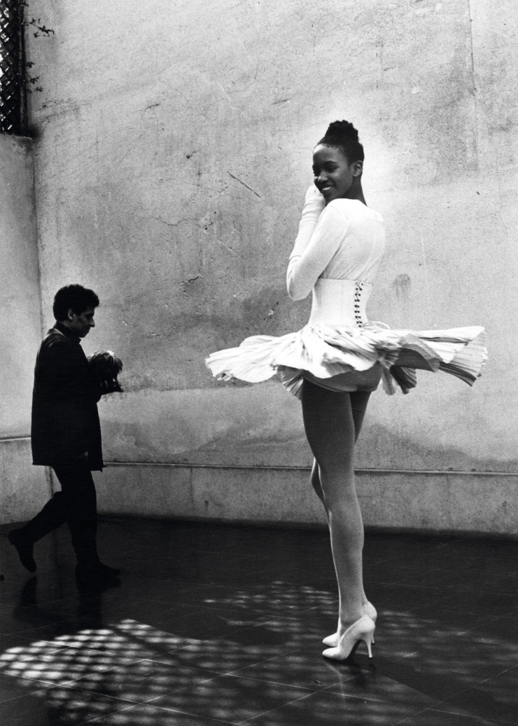 Naomi Campbell et Azzedine Alaïa, Paris, 1986, pour la collection automne-hiver 1987.