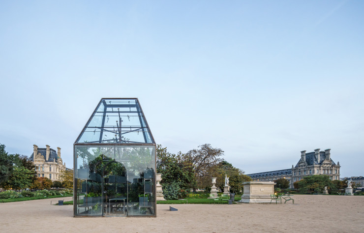 Présenté durant Paris+ par Art Basel, The Green Pavilion, conçu par Odile Decq, revisite la typologie traditionnelle de la serre.