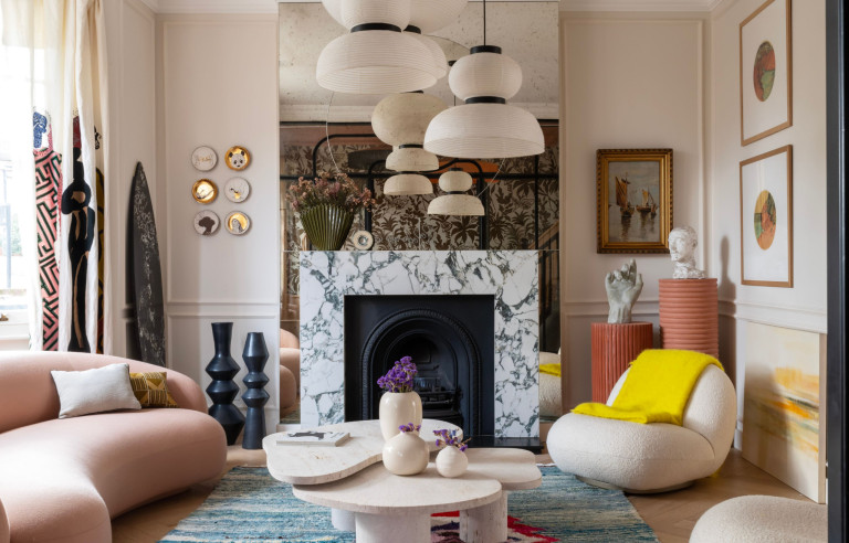 Dans la maison familiale colorée de Charlotte Lilford à Londres