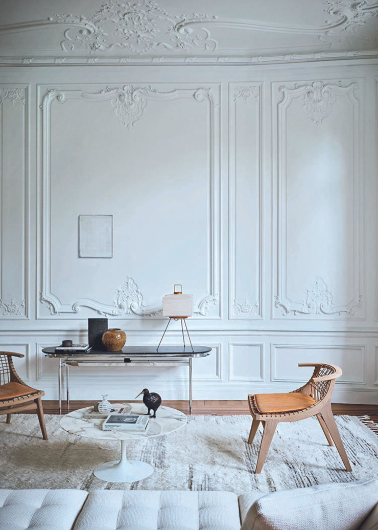 Un travail d’architecte, la lounge chair Klismos, d’Antonio Citterio.