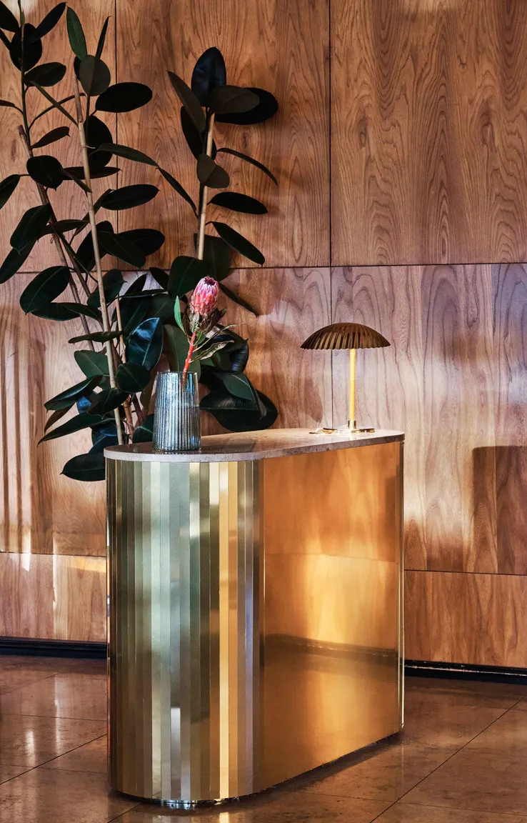 La lampe de table modèle 5321 dite « Shell » – circa 1950, à l’hôtel Original Sokos Hotel Vaakuna.