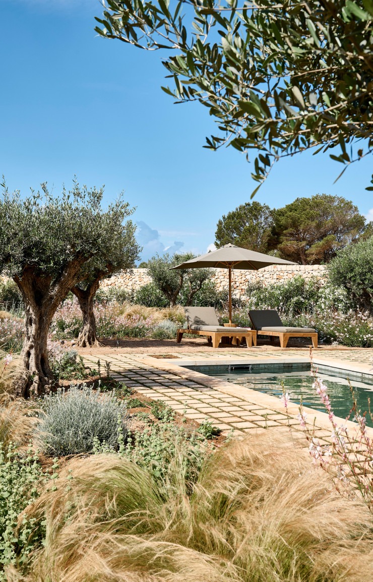 À Cap Menorca, chaque juite dispose de son jardin et de sa piscine privative. © Daniel Schäfer