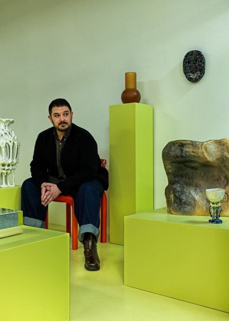 Stephen Markos, fondateur et curateur de la jeune galerie d’art et de design Superhouse.