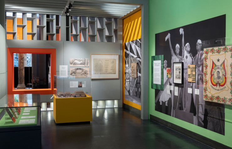 Le modernisme tropical développé dans les conditions chaudes et humides de l’Afrique de l’Ouest, dans les années 40, est à découvrir au Victoria and Albert Museum au travers de photos, dessins, maquettes et meubles.