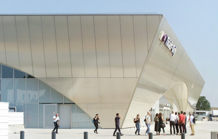 La gare Thiais-Orly, bâtiment futuriste. © Valode et Pistre