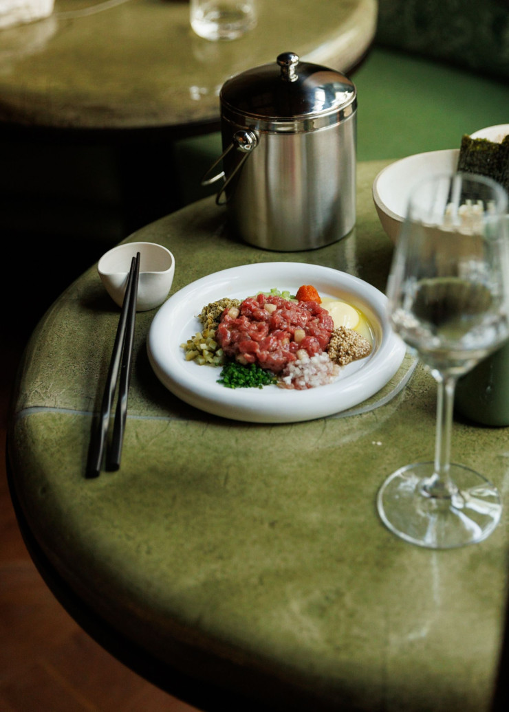 Un tartare de bœuf à la pomme nashi imaginé par la consultante culinaire Shirley Garrier pour le restaurant Hanabi.