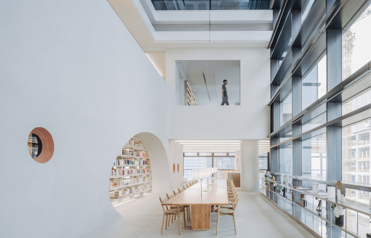 La librairie Satori Harbor par Wutopia Lab.