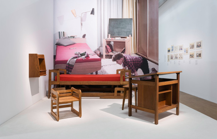 Vue de l’exposition « L’enfance du design, un siècle de mobilier pour enfant » © Centre Pompidou. Janeth Rodriguez-Garcia