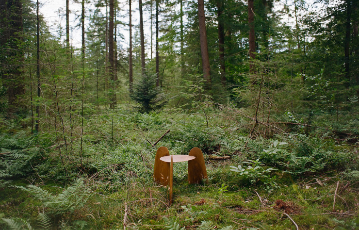 Table d’appoint en bois, Arne Kristian.