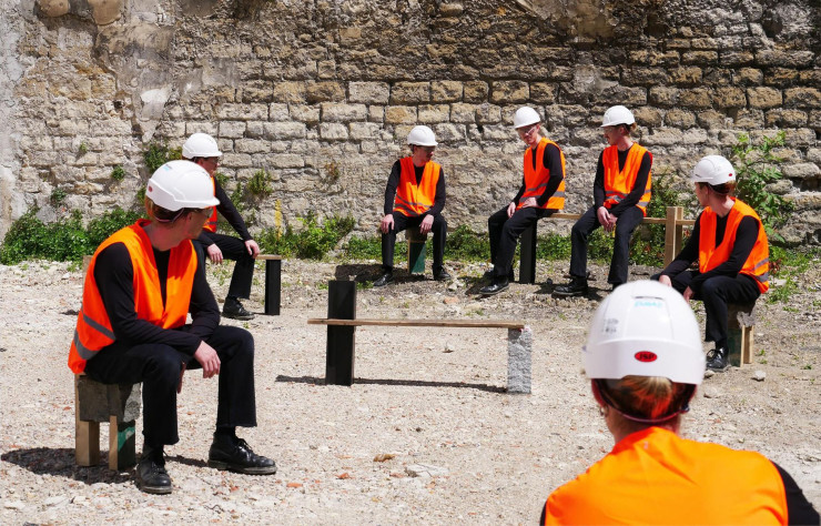 Collection « Récits de Chantier » sur site de démolition à l’Hôpital Institut Curie. Projet de fin d’étude 2023-2024 de Théo Etrillard, alors étudiant à l’École Nationale Supérieure des Arts Décoratifs de Paris.