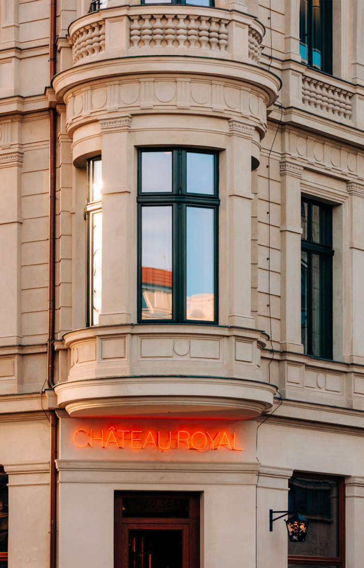 La façade de l’hôtel Château Royal. © Felix Brüggemann