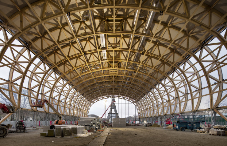 Le Grand Palais Ephémère en pleine construction. © Patrick Tourneboeuf pour le GrandPalaisRmn, 2021 architecte Jean-Michel Wilmotte.