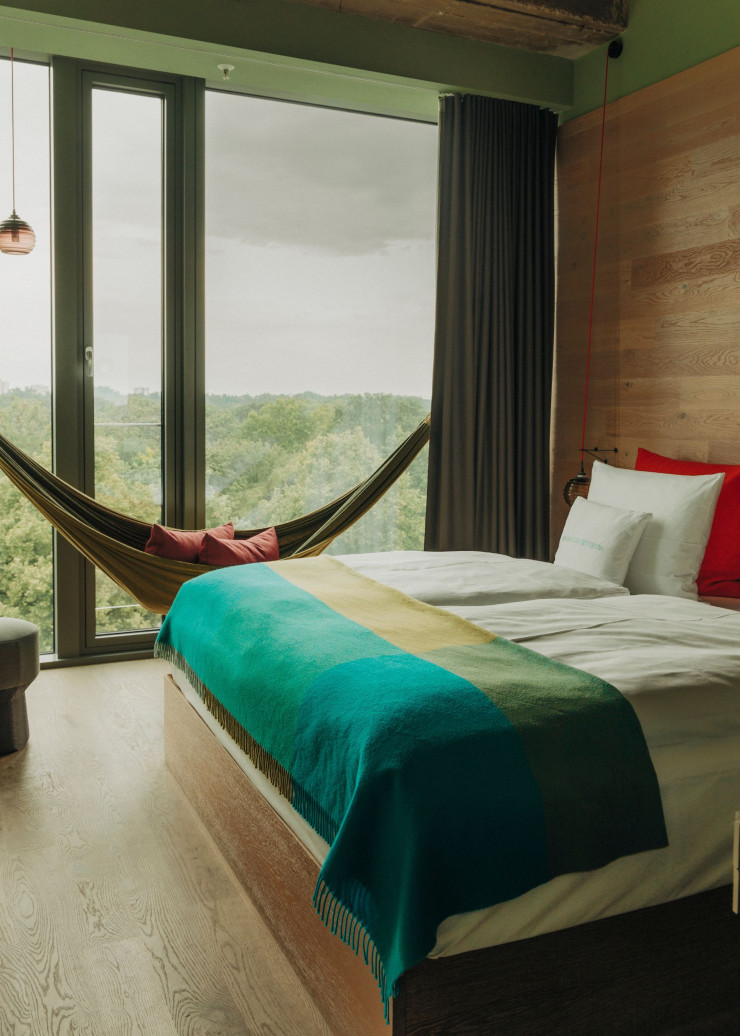 L’une des chambres du 25 Hours Hotel Bikini Berlin.