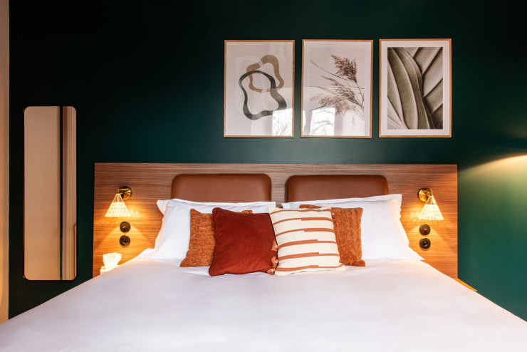 Quelque 70 chambres, décorées dans un même esprit – et confort – tissent un lien avec l’histoire et ravivent un art de vivre au goût du jour.