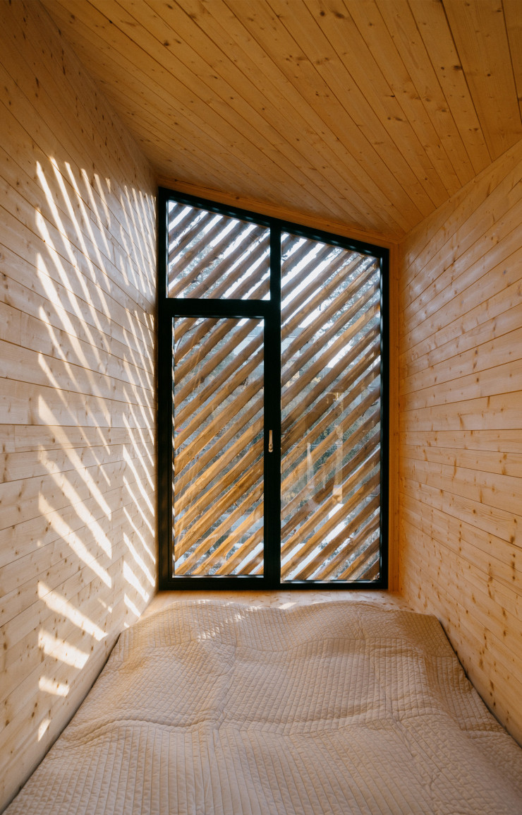 La chambre façon alcôve de ce lodge flottant. © Studio Abrakadabra