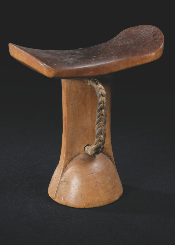 Appuie-tête, bois, corde de chanvre, première moitié du 20e siècle (date de l’origine).