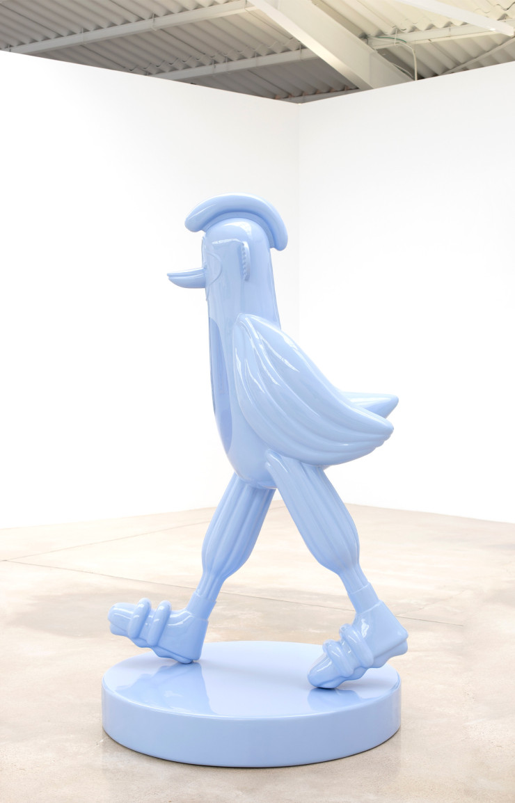 « Walking Punk Bird », Jaime Hayon, 2021. Pièce que l’on retrouvait dans son solo show « Bestial » à la Mindy Solomon Gallery pendant la Miami Art Week en décembre dernier. © Giovanni Ricco / Courtesy of the artist and Mindy Solomon Gallery