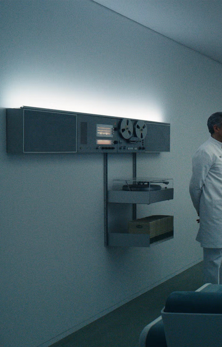 … dans la dernière saison de la série « Severence » (2025).