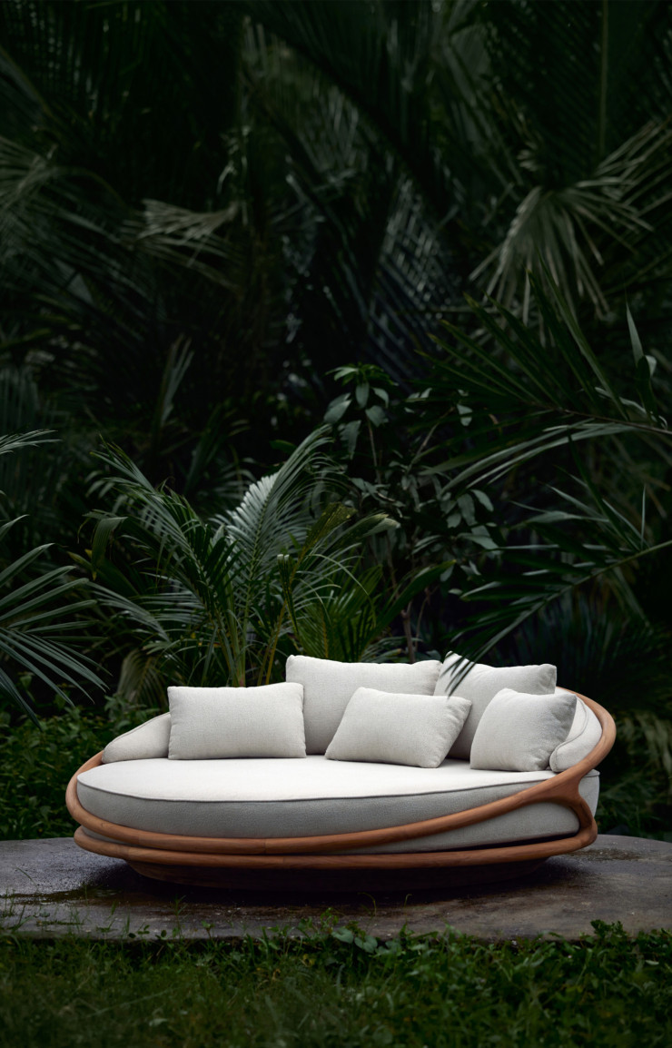 Bain de soleil Solis, collection Morpho by Tomorroland, Ethnicraft.