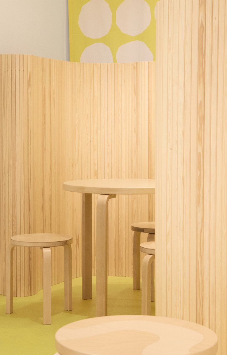 Installation de la collection Artek + Marimekko pendant les 3 Days of Design 2025 de Copenhague.